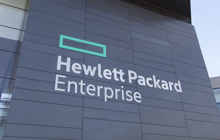 Выручка HPE за год составила 27,8 млрд долларов, чистая прибыль — 3,4 млрд долларов
