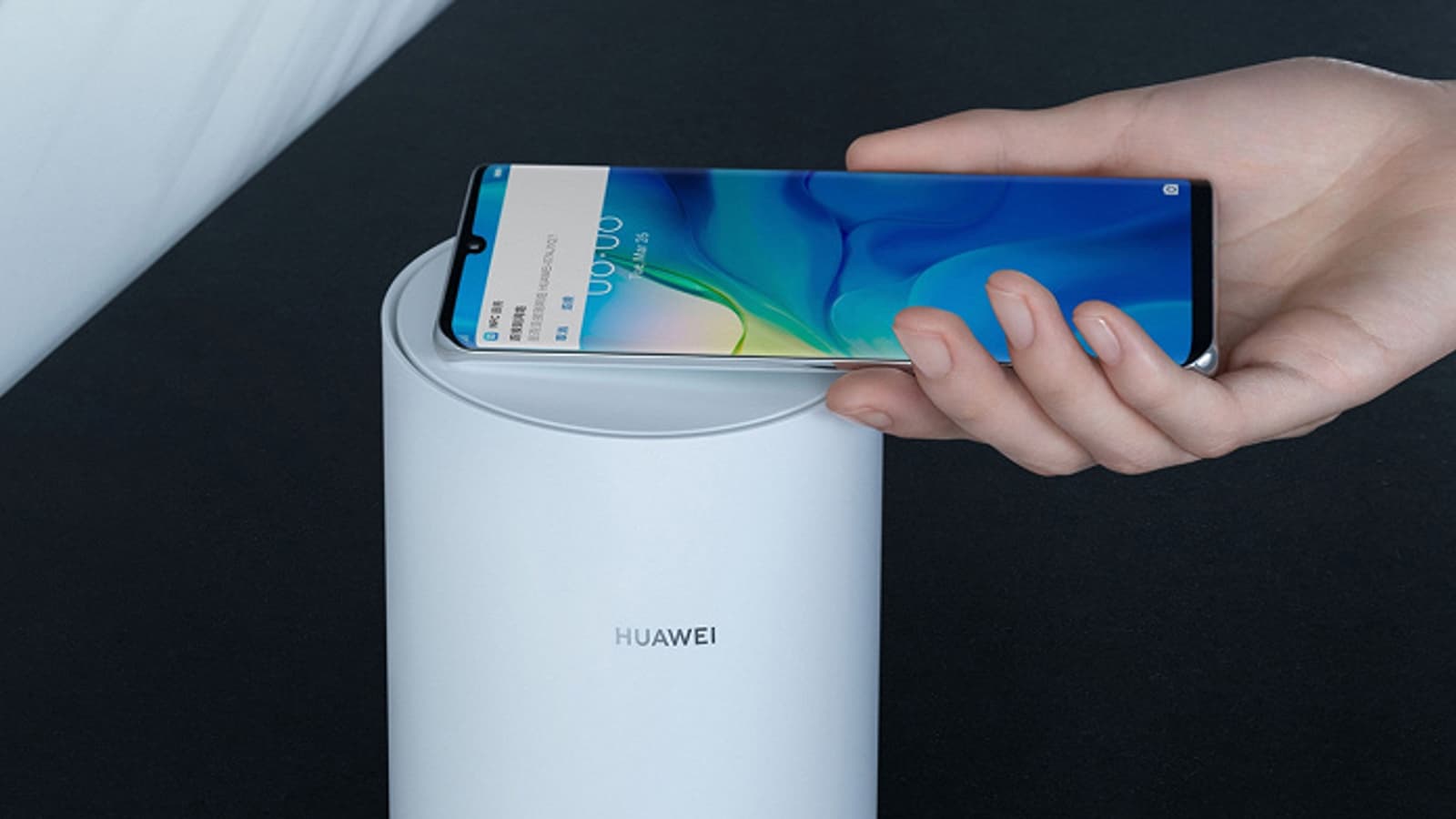 Не роутер, а мечта. Новый маршрутизатор Huawei можно настроить в одно касание