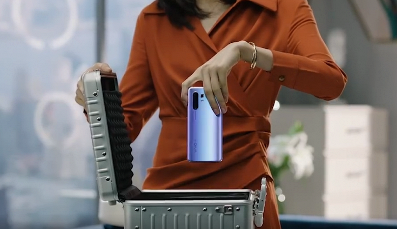 Удивительные фотовозможности. Vivo X30 впервые показали вживую