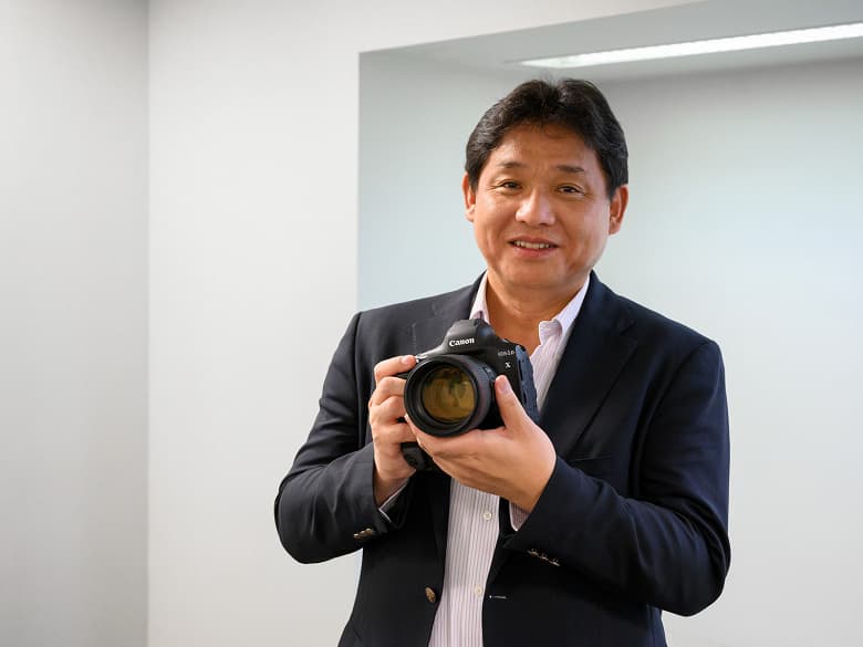 По словам Canon, спрос на зеркальные камеры остается на высоком уровне