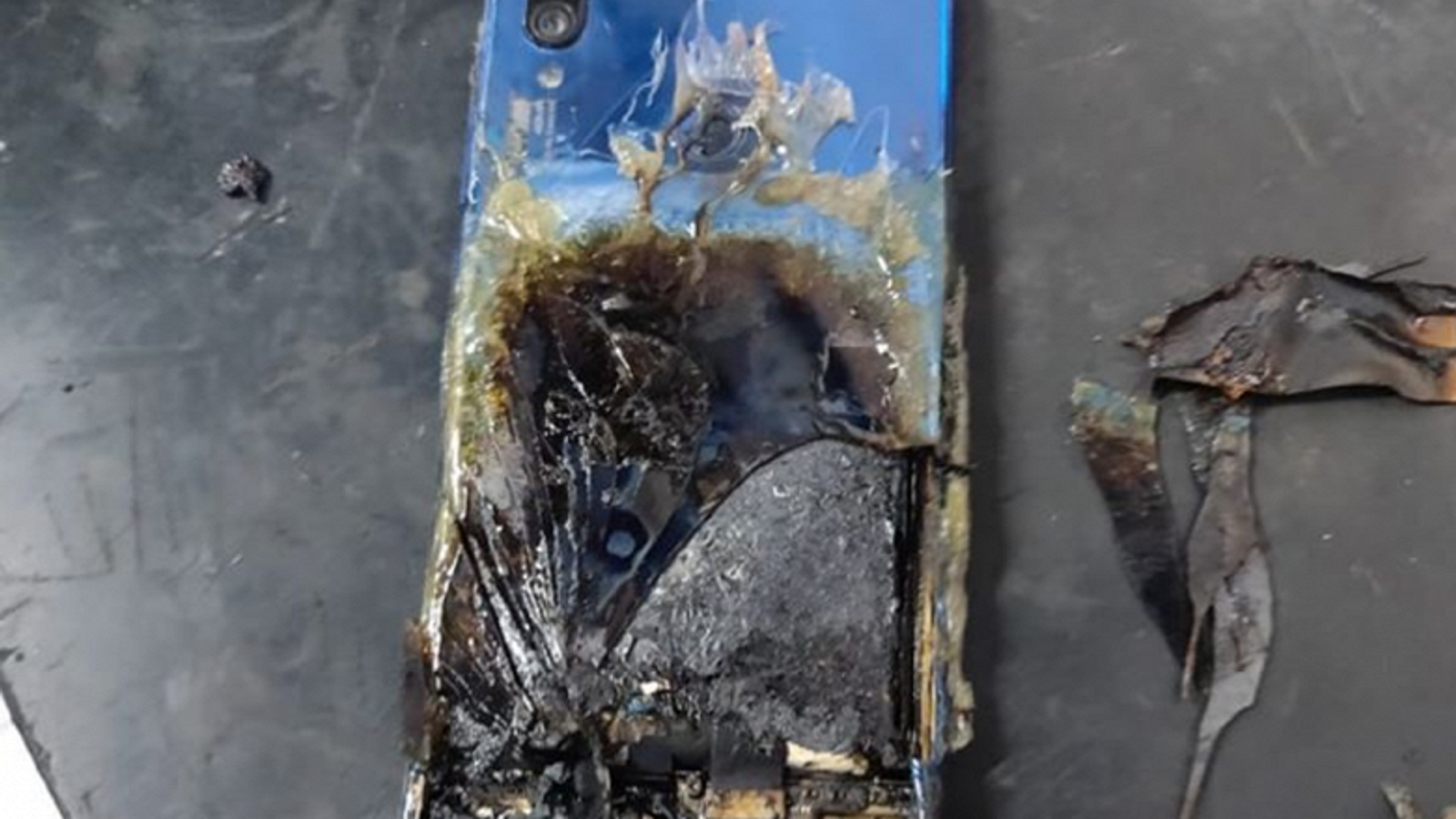 Сверхпопулярный Redmi Note 7S воспламенился и сгорел, ответ Xiaomi смехотворен