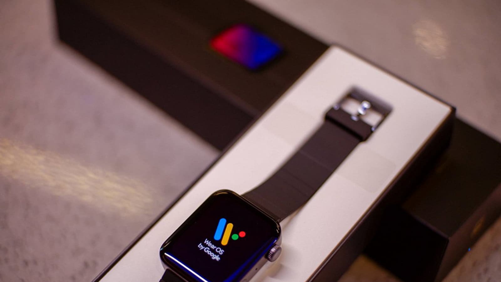 Первое включение и меню умных часов Xiaomi Mi Watch