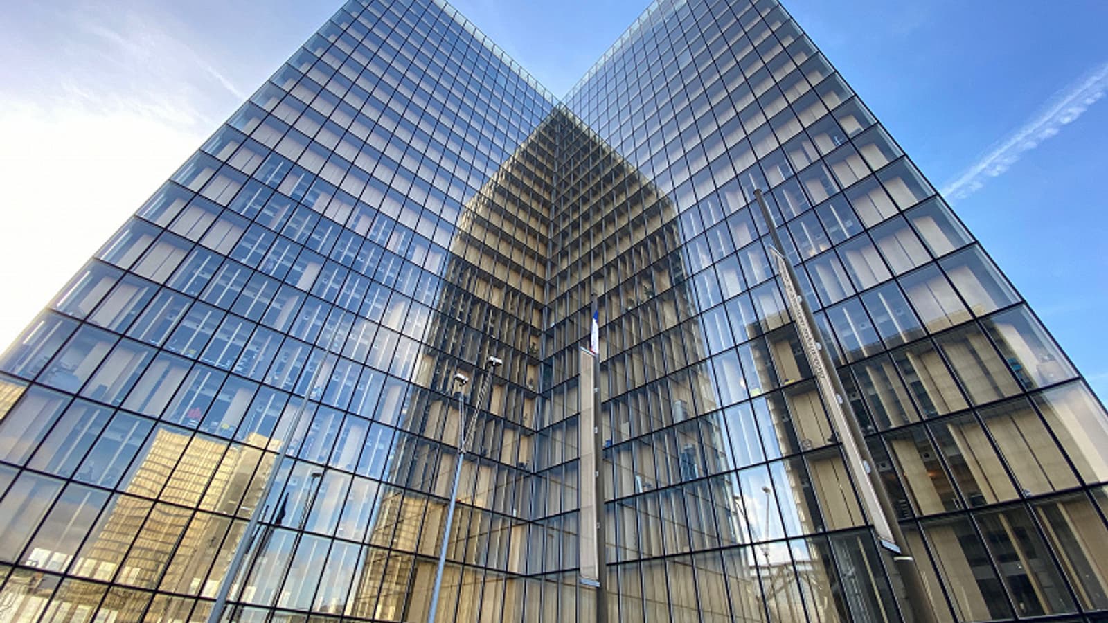 iPhone 11 Pro Max фотографирует хуже, чем Xiaomi Mi CC9 Pro