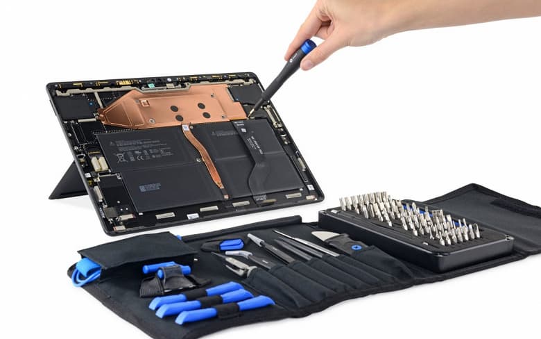 Ещё одна новинка Microsoft радует ремонтопригодностью Ещё одна новинка Microsoft радует ремонтопригодностью