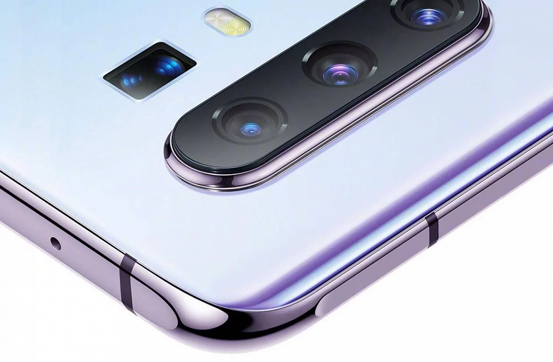 60-кратный зум Vivo X30 позволяет рассмотреть лица с большого расстояния