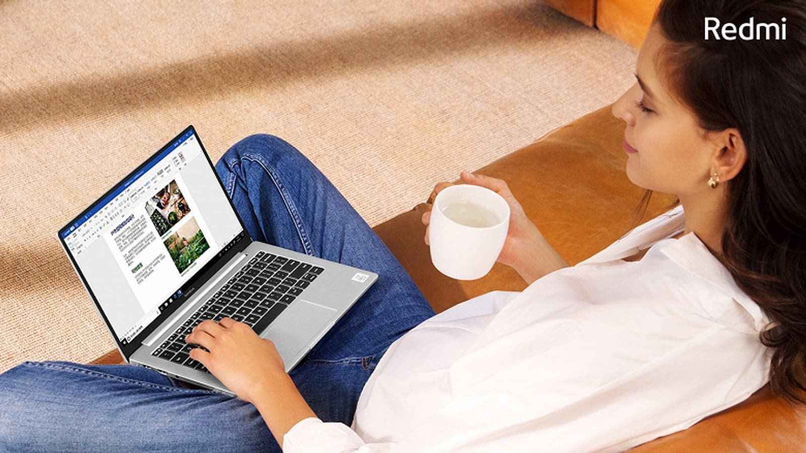 Чрезвычайно компактный RedmiBook 13 показан снаружи и изнутри