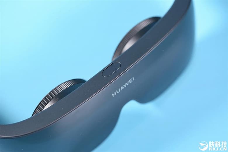 Рекордно легкие очки Huawei VR Glass поступают в продажу