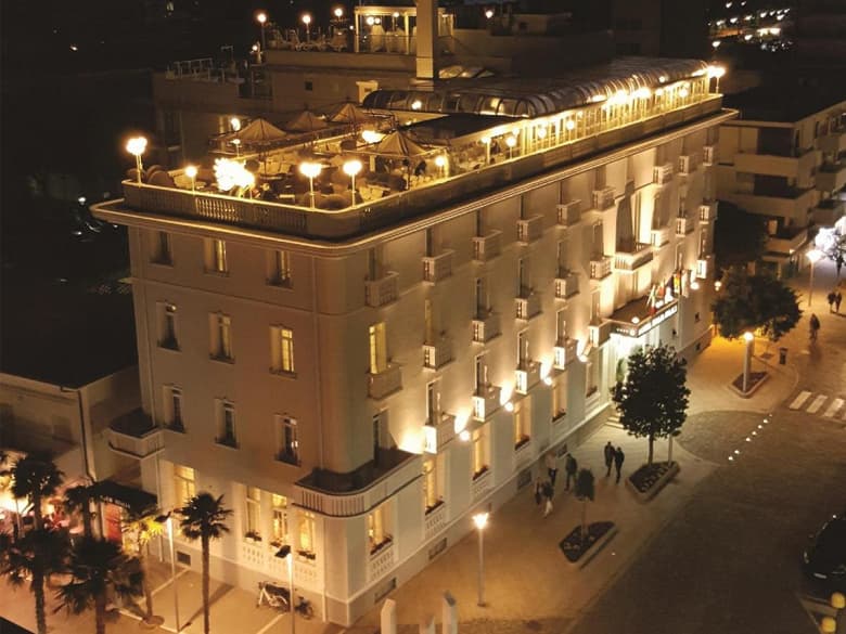 Отели по всему миру поставили под угрозу данные банковских карт постояльцев