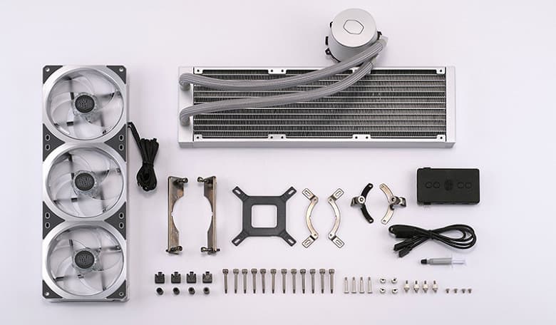 В оформлении СЖО Cooler Master MasterLiquid ML360P Silver Edition преобладает серебристый цвет