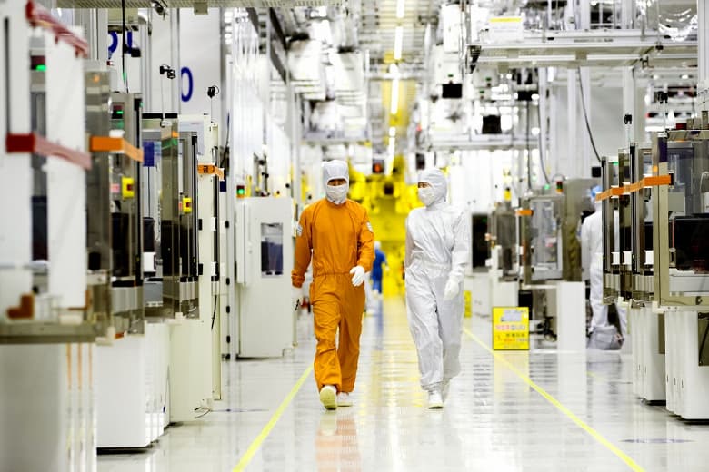 На фабрике Samsung, выпускающей продукцию с использованием EUV-литографии, произошло отключение электричества На фабрике Samsung, выпускающей продукцию с использованием EUV-литографии, произошло отключение электричества