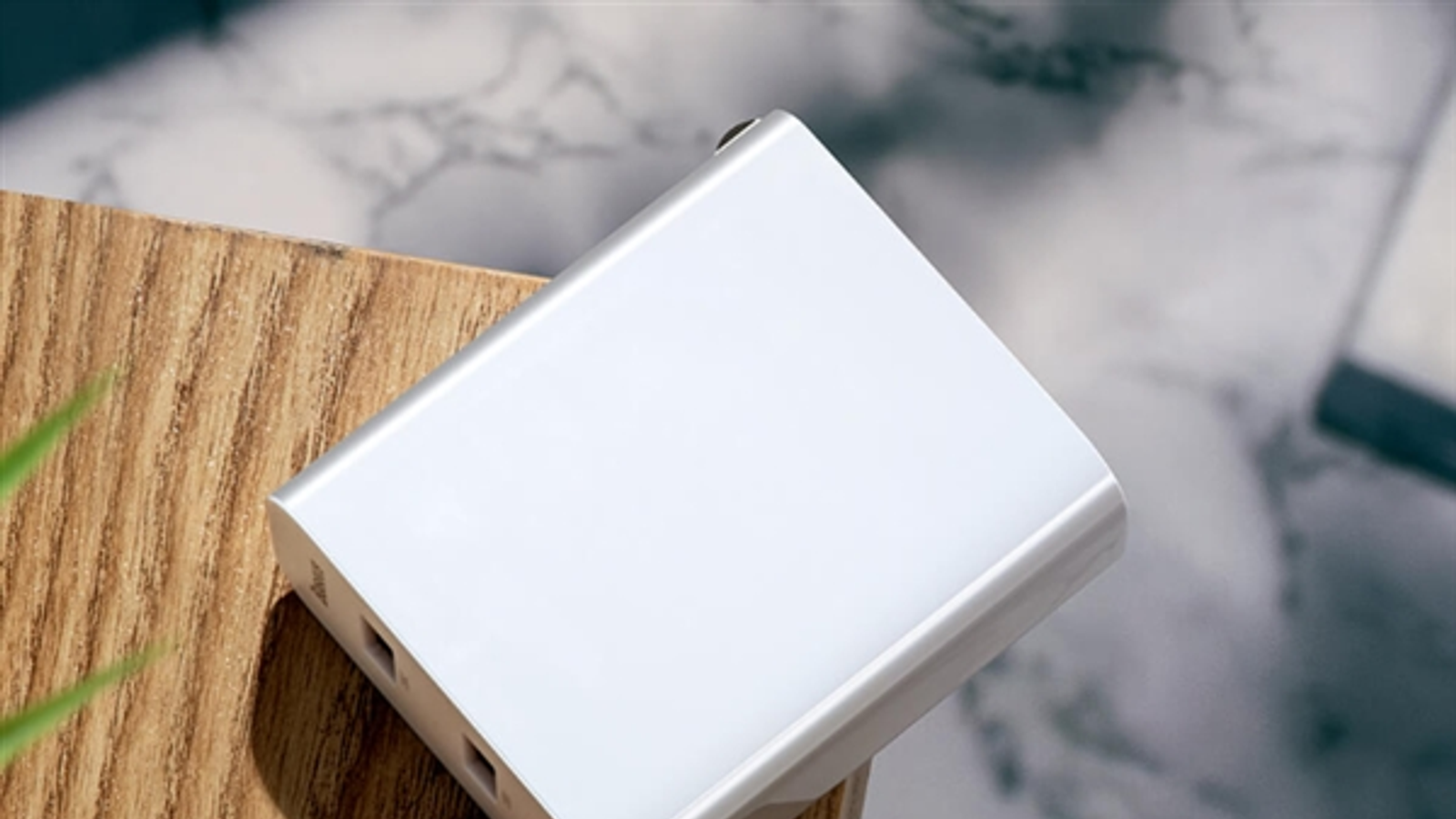 Xiaomi представила недорогое 60-ваттное зарядное устройство для смартфонов и ноутбуков