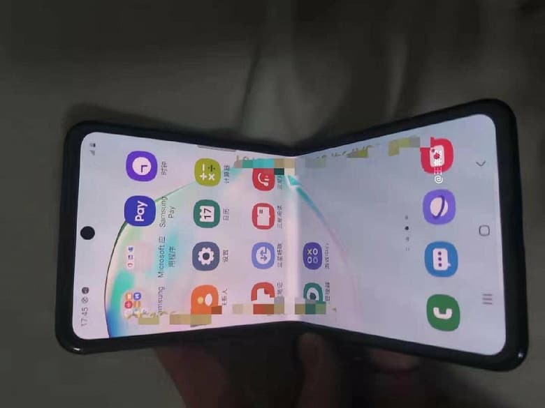 Второй гибкий смартфон Samsung получил нестандартный экран Второй гибкий смартфон Samsung получил нестандартный экран