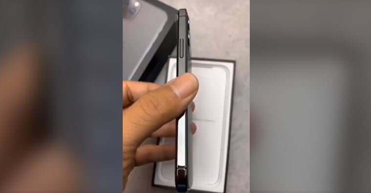 iPhone SE 2 впервые показался вживую iPhone SE 2 впервые показался вживую