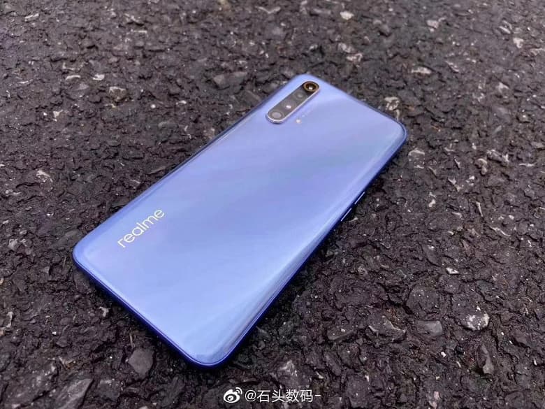 Конкурент Redmi K30 5G на живых фото