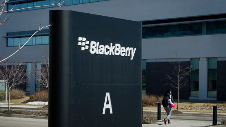Минувший квартал оказался убыточным для BlackBerry