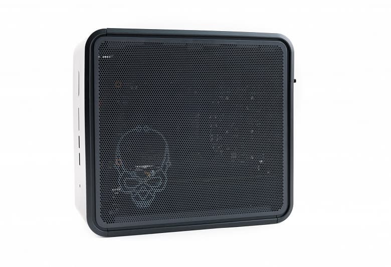 Первый в мире обзор модульного ПК Intel NUC с блоком Element Первый в мире обзор модульного ПК Intel NUC с блоком Element