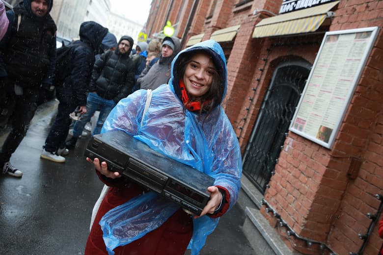 Очередь дня: более тысячи человек выстроилось за новым продуктом Яндекса