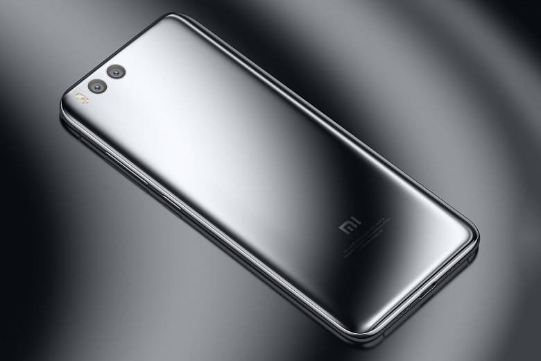 Заслуженный ветеран Xiaomi Mi 6 получил стабильную версию MIUI 11 Заслуженный ветеран Xiaomi Mi 6 получил стабильную версию MIUI 11