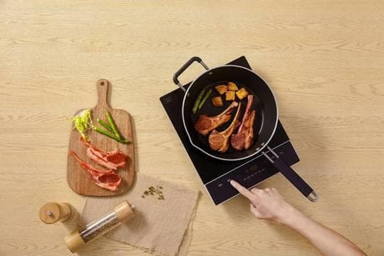 Супердешевая индукционная плита Xiaomi имеет 6 режимов приготовления  и выдерживает нагрев до 500 °С