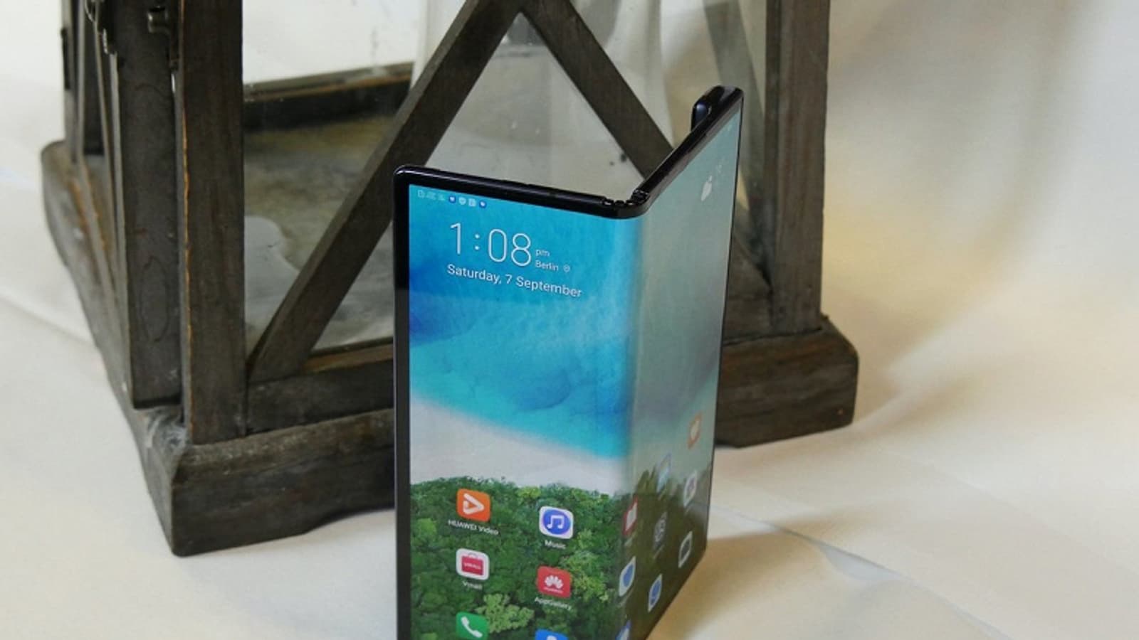 Huawei передумала: шокирующе дорогой Huawei Mate X может не выйти за пределами Китая