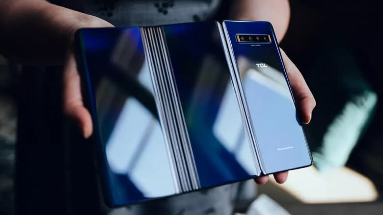 Лучше Samsung Galaxy Fold и Huawei Mate X: представлен уникальный смартфон Лучше Samsung Galaxy Fold и Huawei Mate X: представлен уникальный смартфон