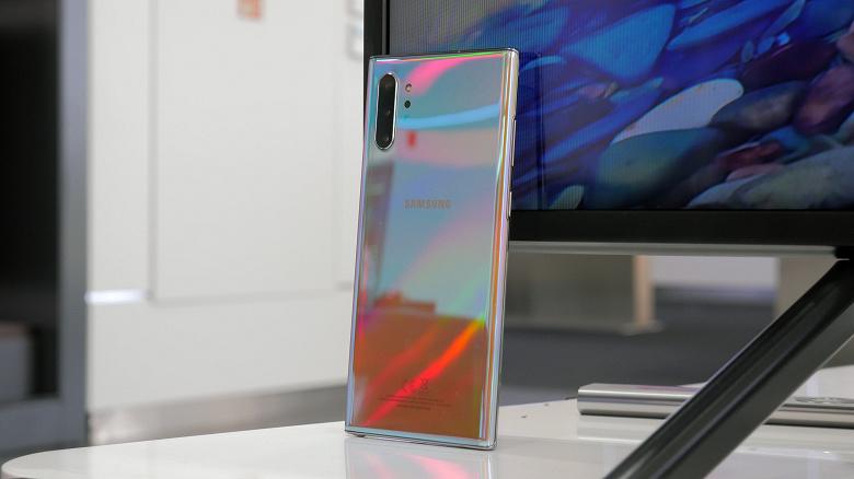 Samsung начала устранять критическую уязвимость с наименее популярной модели Samsung начала устранять критическую уязвимость с наименее популярной модели