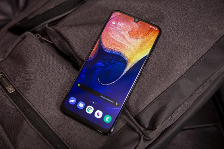 Samsung уже работает над Android 10 для одного из самых продаваемых своих смартфонов Samsung уже работает над Android 10 для одного из самых продаваемых своих смартфонов