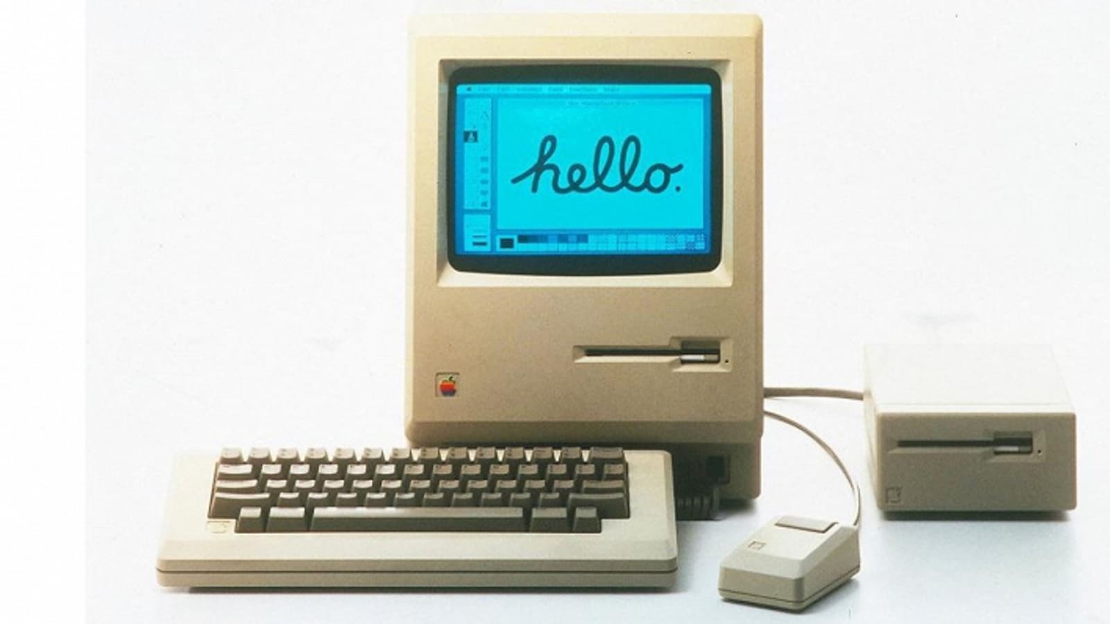 Первый компьютер Apple Macintosh был представлен ровно 36 лет назад