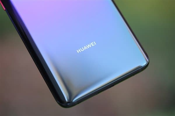Huawei Nova 4, Honor V10, Honor 10 и Huawei MediaPad M6 получили EMUI 10 Huawei Nova 4, Honor V10, Honor 10 и Huawei MediaPad M6 получили EMUI 10