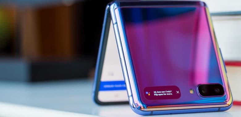 Замена экрана в Samsung Galaxy Z Flip в разы дешевле, чем в iPhone Замена экрана в Samsung Galaxy Z Flip в разы дешевле, чем в iPhone
