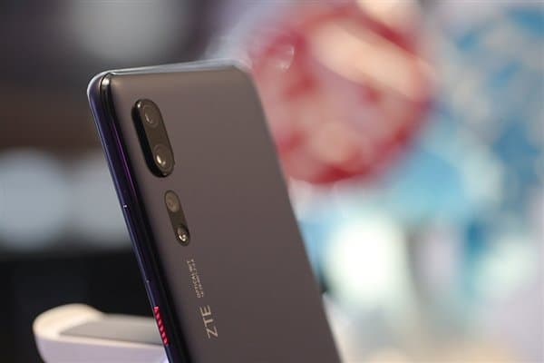 Snapdragon 865, 12 ГБ ОЗУ, 5G, очень тонкий корпус и экран до 75 дюймов. Что это такое?