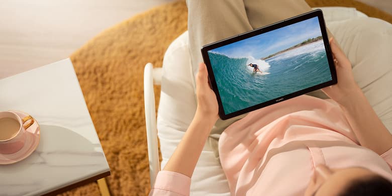 Вслед за Huawei Mate 30 Pro. Дефицитный планшет Huawei на основе Android 10 приехал в Россию Вслед за Huawei Mate 30 Pro. Дефицитный планшет Huawei на основе Android 10 приехал в Россию