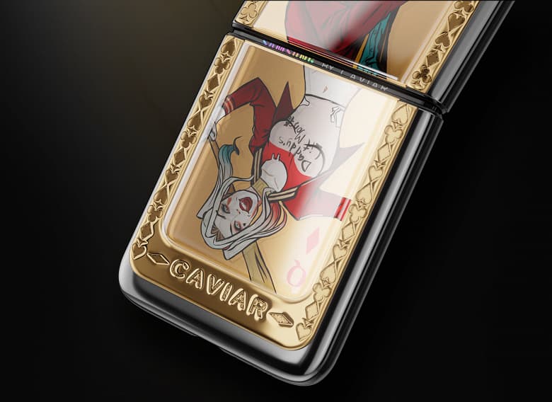 Спецверсия Samsung Galaxy Z Flip для фанатов Джокера и Харли Квинн Спецверсия Samsung Galaxy Z Flip для фанатов Джокера и Харли Квинн