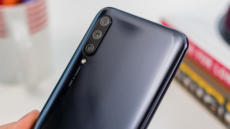Xiaomi Mi A3 продолжает разочаровывать своих владельцев. Android 10 для этой модели пока не выйдет Xiaomi Mi A3 продолжает разочаровывать своих владельцев. Android 10 для этой модели пока не выйдет