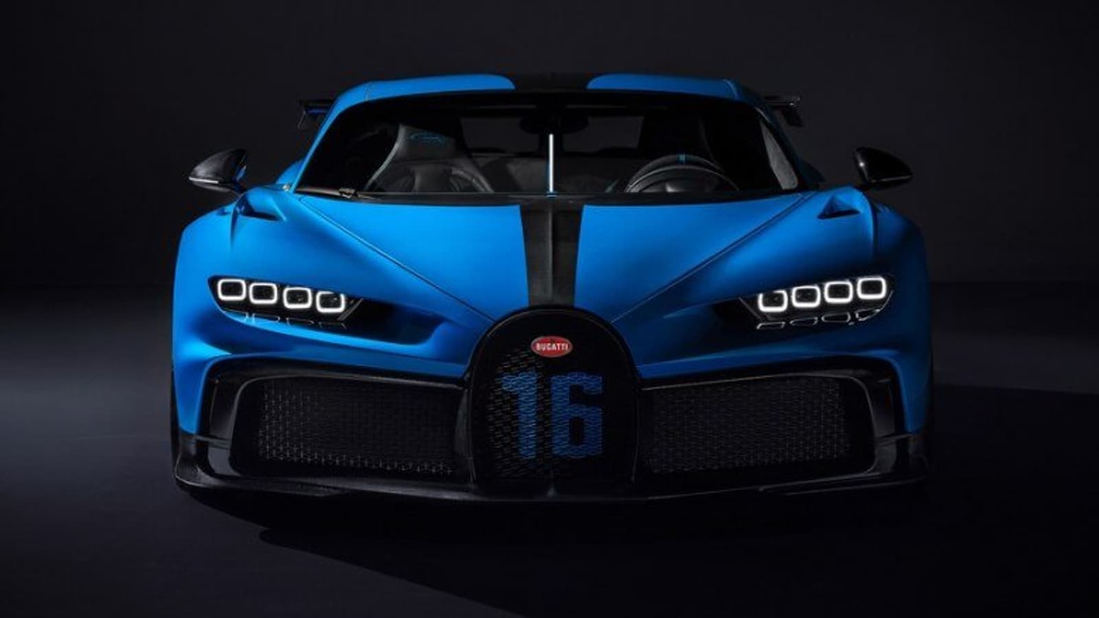 Сколько бензина потребляет гиперкар мощностью 1500 л.с. с 8-литровым двигателем W16? Оказалось, не так уж и много