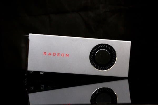 Нет, AMD не собирается отказываться от видеокарт Radeon RX 5000. Но Polaris – точно все