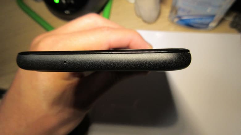 Google: «То, что экран Google Pixel отходит от корпуса — это нормально»