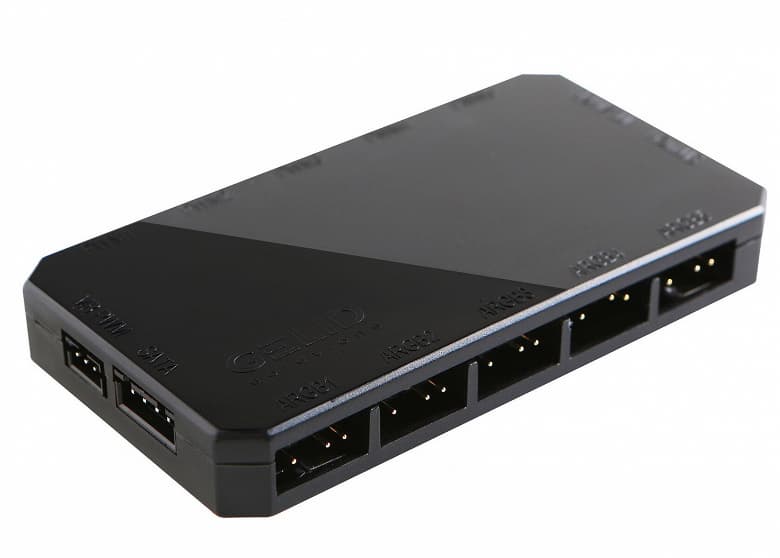 Контроллер подсветки Gelid Amber5 комплектуется радиочастотным пультом ДУ