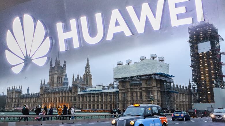Чтобы избавиться от Huawei, Великобритания потратит треть миллиарда долларов