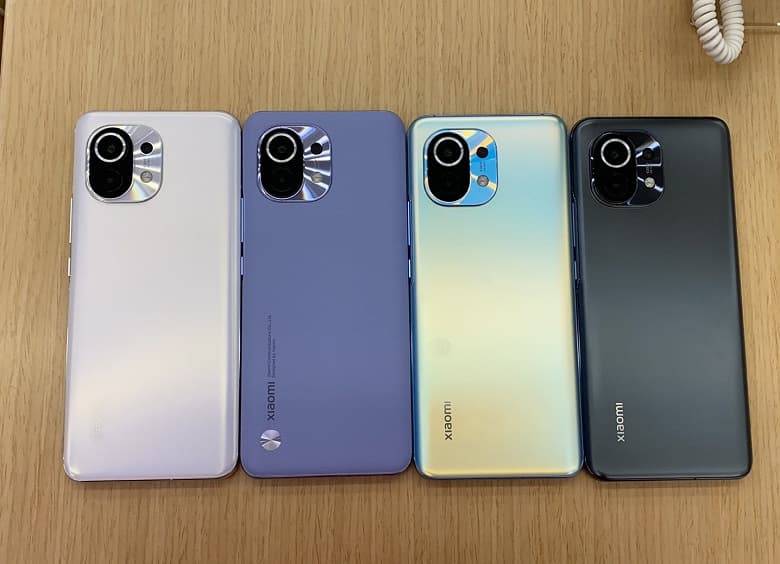 Живые фото и видео Xiaomi Mi 11 сразу после анонса