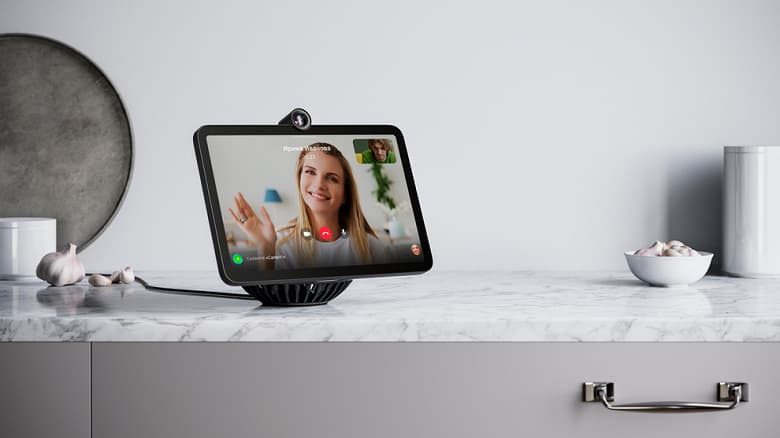 СберБанк начал продажи SberPortal в России. Это первый умный дисплей с виртуальным помощником «Салют» СберБанк начал продажи SberPortal в России. Это первый умный дисплей с виртуальным помощником «Салют»