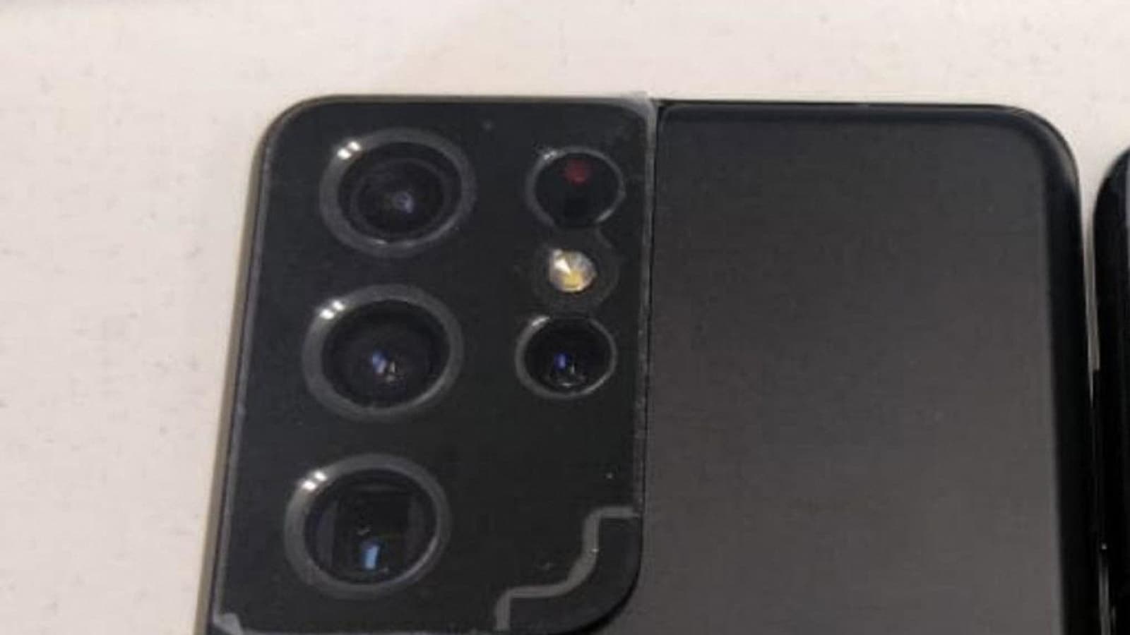 Samsung внесла важные изменения в Samsung Galaxy S21 Ultra на финальной стадии разработки