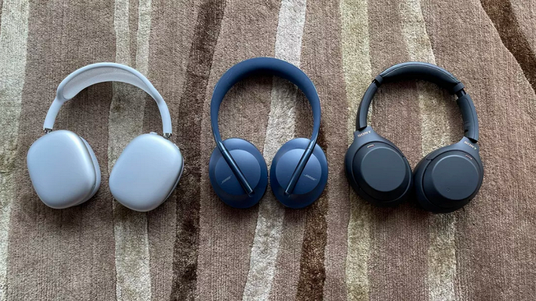 Дорогие AirPods Max против Sony WH-1000XM4. Стоят ли наушники Apple своих денег?