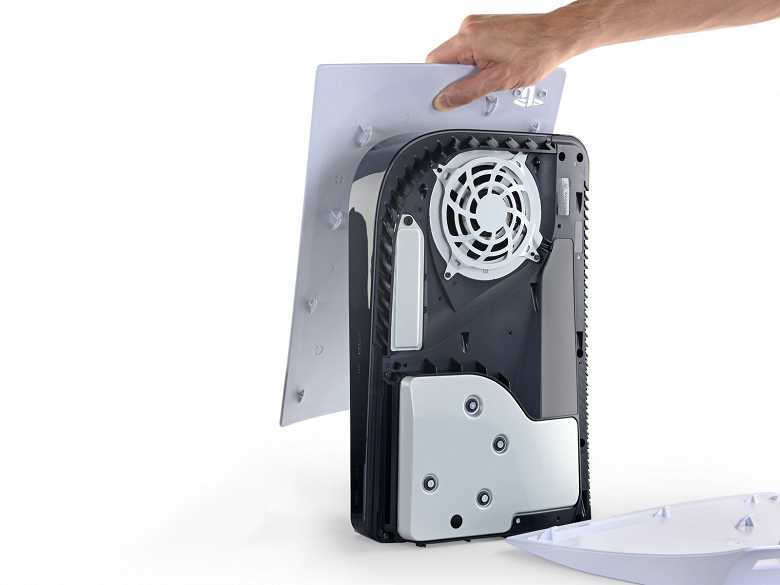 Игровую приставку Sony PlayStation 5 и DualSense разобрали по винтику