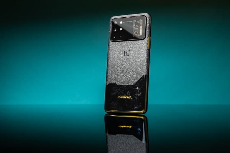 OnePlus 8T Cyberpunk 2077 Limited Edition стал самым плавным смартфоном, а Samsung W21 5G — самым быстрым, по версии бенчмарка Master Lu