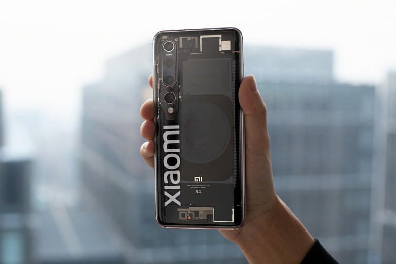Прозрачный Xiaomi Mi 10 Explorer Edition вживую выглядит действительно впечатляюще Прозрачный Xiaomi Mi 10 Explorer Edition вживую выглядит действительно впечатляюще