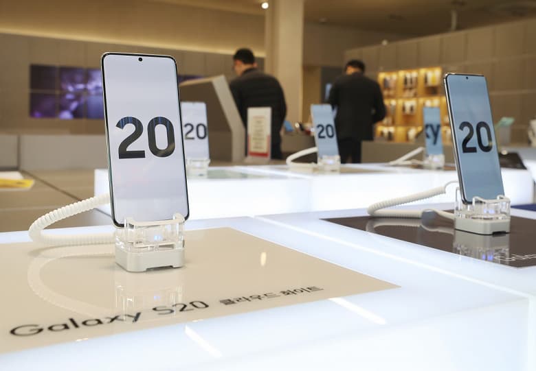 Украина — один из лучших рынков для Samsung. Там компания заняла почти половину рынка Украина — один из лучших рынков для Samsung. Там компания заняла почти половину рынка