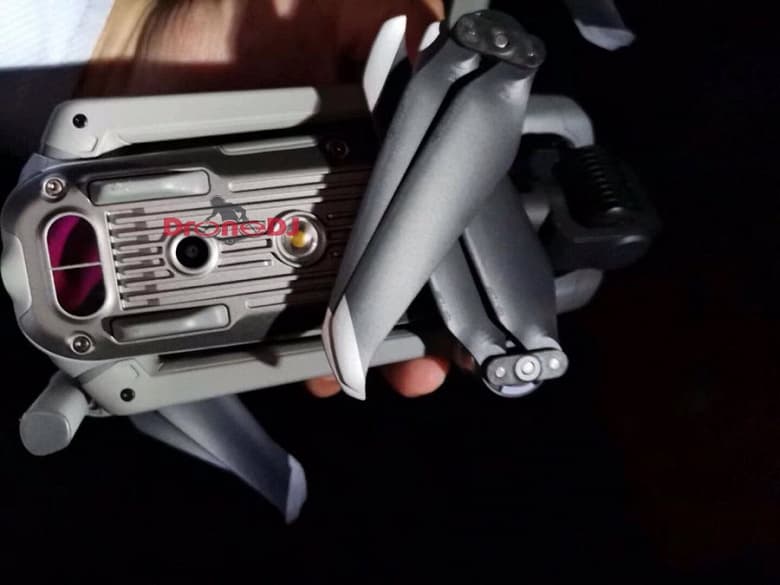 Появились фотографии дрона DJI Mavic Air 2