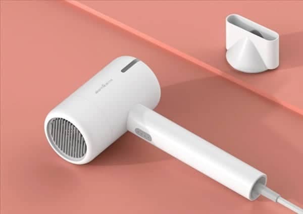 Xiaomi представила многофункциональный фен, который может служить сушилкой для рук