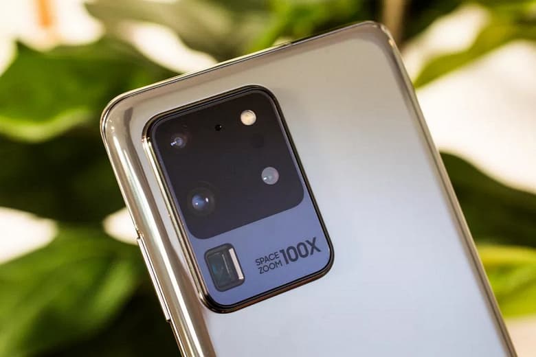 Samsung наконец-то победила одну из главных проблем камеры в смартфонах линейки Galaxy S20 Samsung наконец-то победила одну из главных проблем камеры в смартфонах линейки Galaxy S20